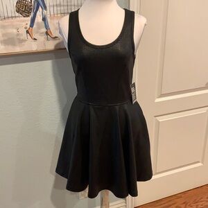 Express Fit and Flair Scuba Dress Size XS/S NWT💋